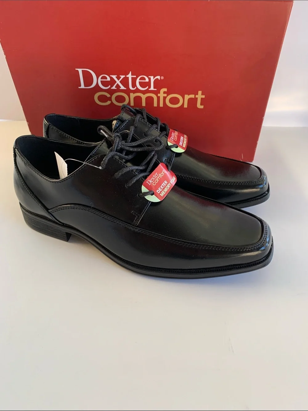 Dexter Black Leather Lace-Up Oxford  Size 8